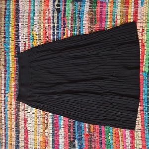 ⭐️ Philosophy black pleated midi skirt